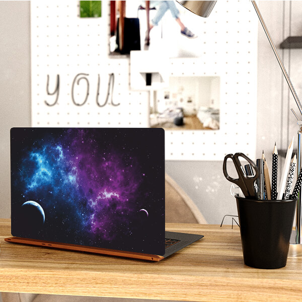 laptop-skin-with-space-50-design-along-with-keyboard-sticker