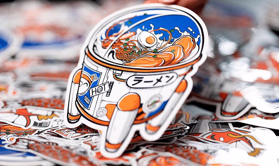 آیا چاپ وینیل همان استیکر است؟ | 5 تفاوت وینیل و استیکر